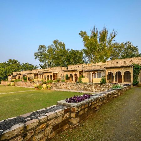 Hotel Neemrana'S - Deo Bagh Gwalior Exterior foto